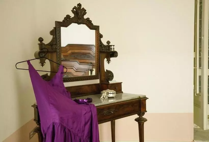 Aamiaismajoitus (B&B) Palazzo Introna