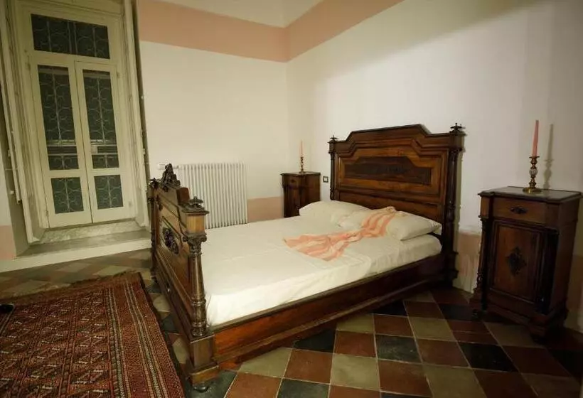 Aamiaismajoitus (B&B) Palazzo Introna