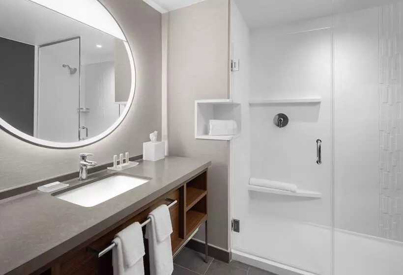 Hotelli Courtyard By Marriott Lansing Downtown