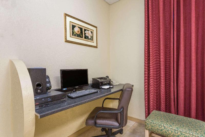 ホテル Hampton Inn By Hilton Smithfield Selma