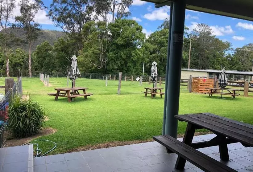 Hotelli The Golden Dog