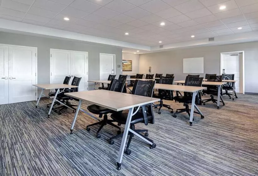 Hotelli Towneplace Suites By Marriott San Luis Obispo