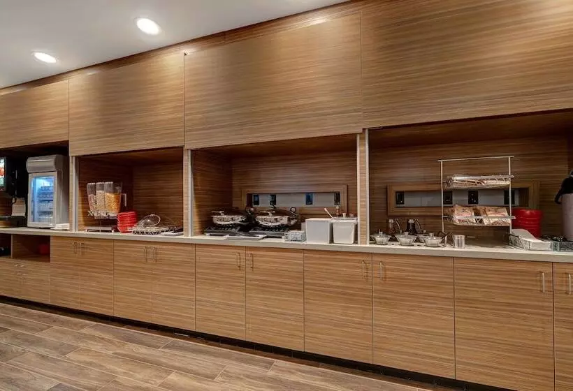 Hotelli Towneplace Suites By Marriott San Luis Obispo