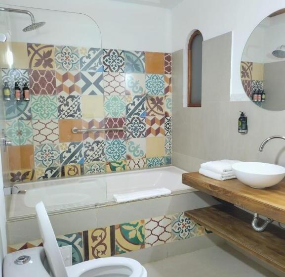 La Alhambra Hotel Boutique