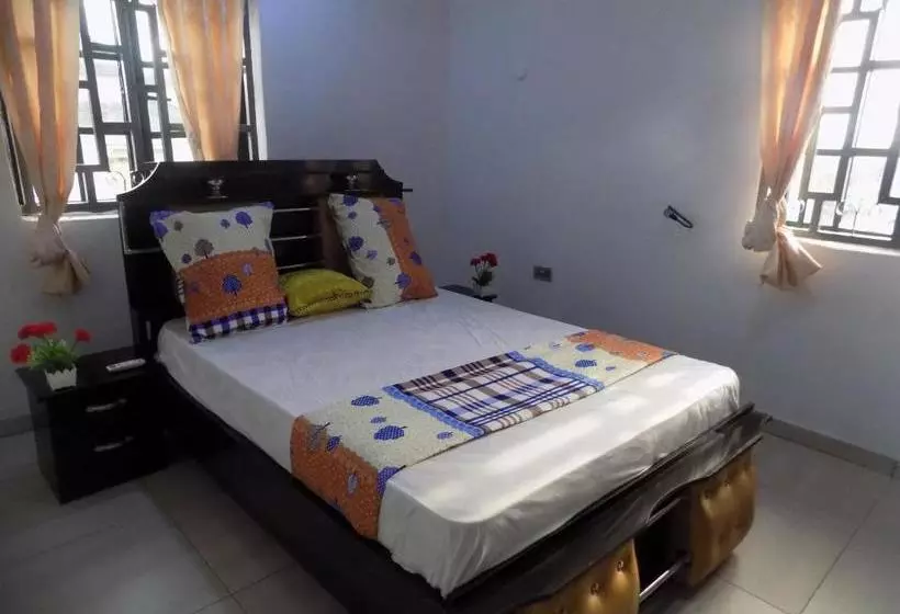 ペンション Best 2bedroom Short Let Peter Odili Or Stadium Road In Port Harcourt