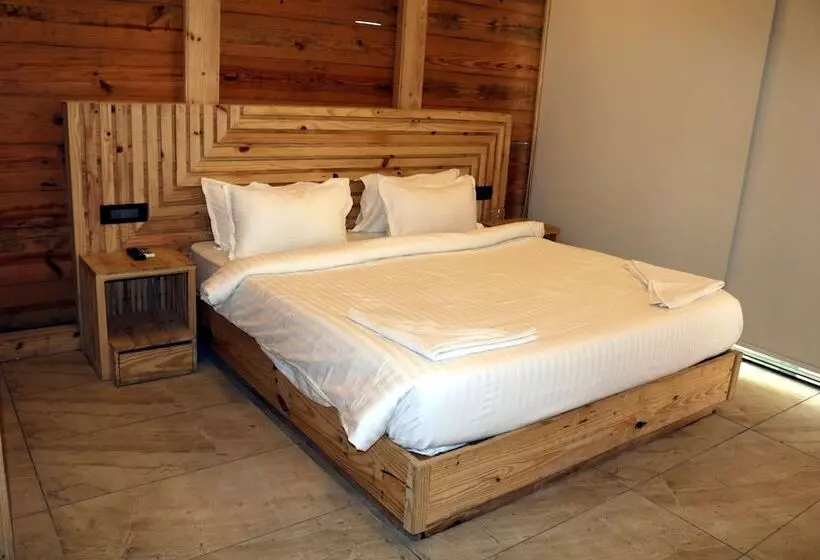 Lomakeskus The Campollian Club