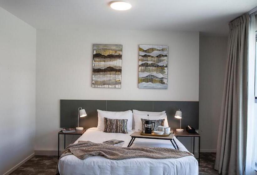 Sojourn Apartment Hotel   Riddiford