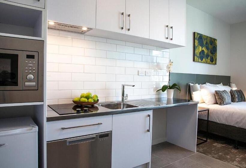 Sojourn Apartment Hotel   Riddiford