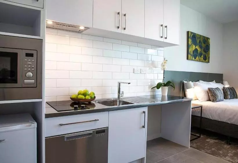 Sojourn Apartment Hotel   Riddiford