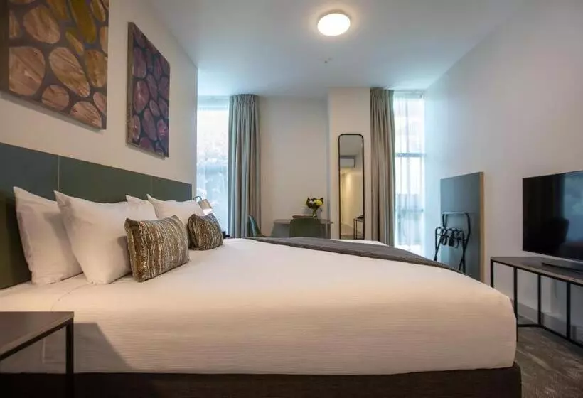 Sojourn Apartment Hotel   Riddiford