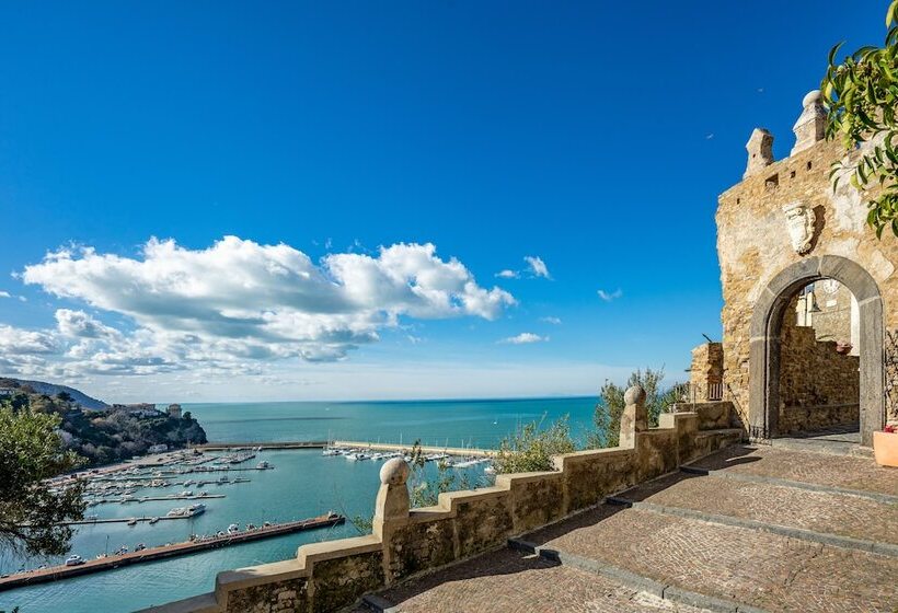 تختخواب و صبحانه Borgo Dei Saraceni Flower Home