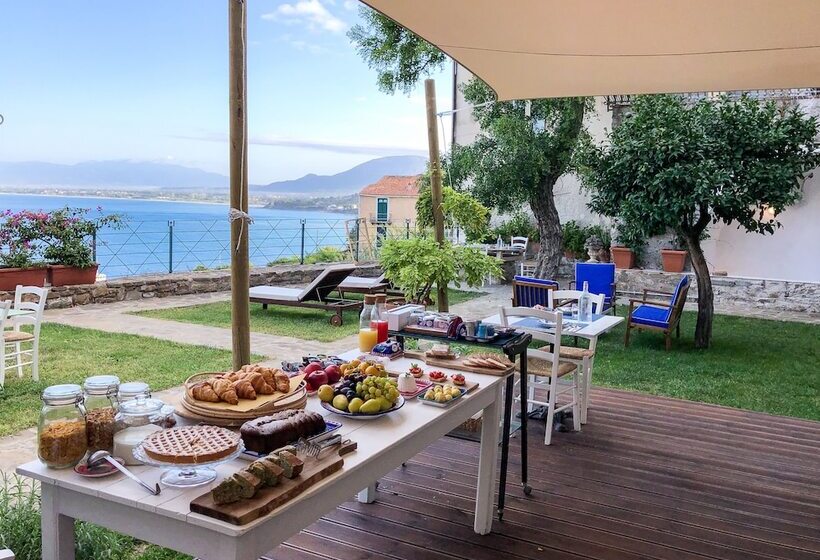 تختخواب و صبحانه Borgo Dei Saraceni Flower Home