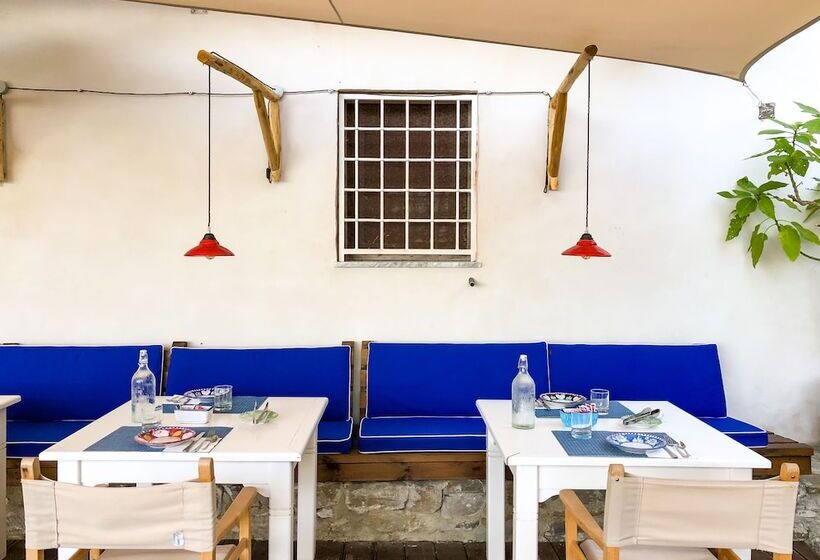 تختخواب و صبحانه Borgo Dei Saraceni Flower Home