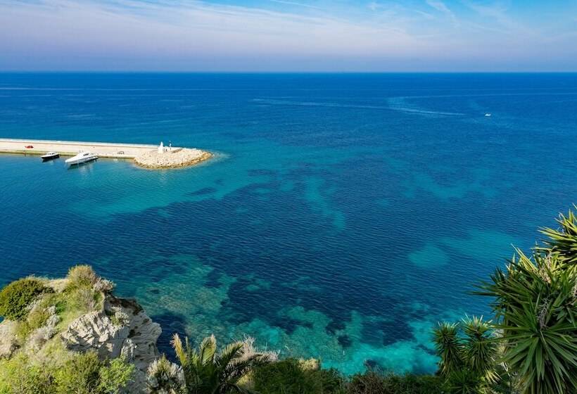 تختخواب و صبحانه Borgo Dei Saraceni Flower Home