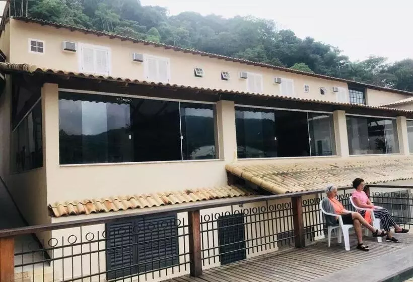 ホテル Guararapes