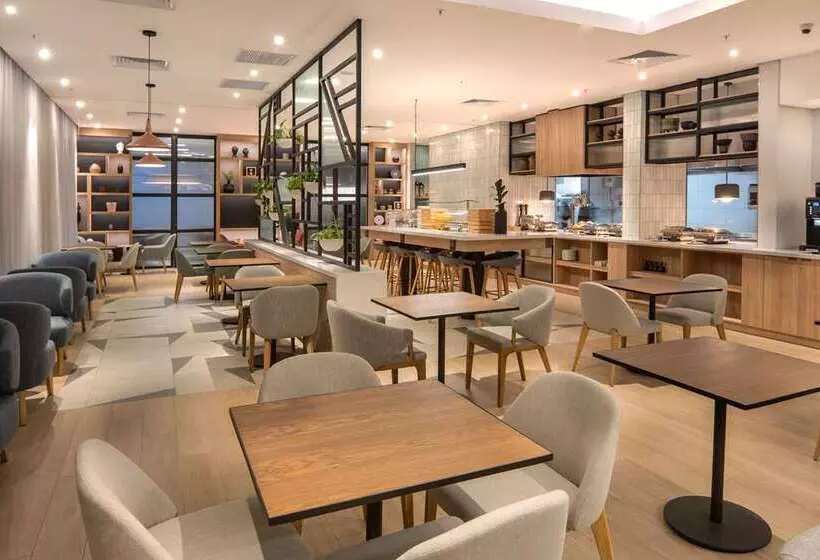 هتل Hilton Garden Inn Umhlanga Arch