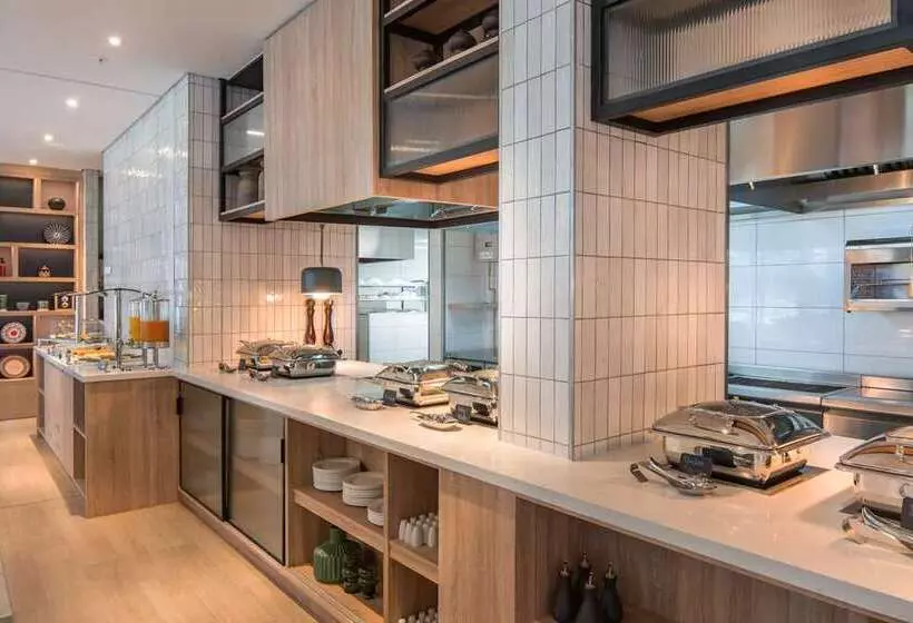 هتل Hilton Garden Inn Umhlanga Arch