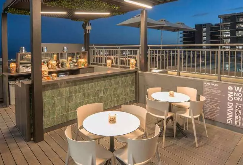 هتل Hilton Garden Inn Umhlanga Arch