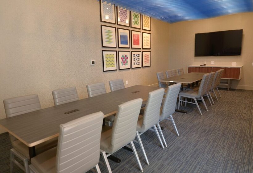 فندق Holiday Inn Express & Suites Onalaska La Crosse Area By Ihg