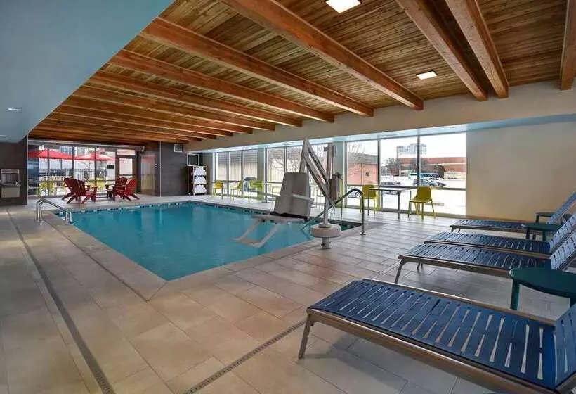 هتل Home2 Suites By Hilton Wichita Downtown Delano