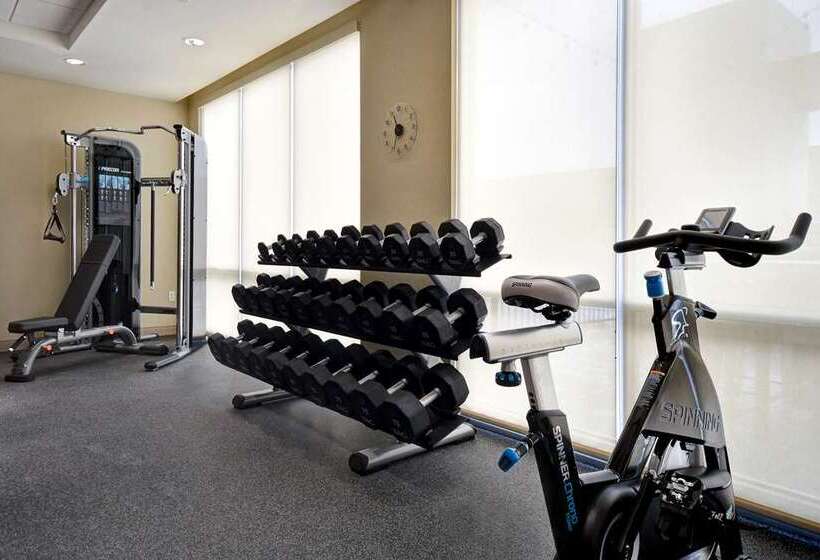 فندق Home2 Suites By Hilton Wichita Downtown Delano