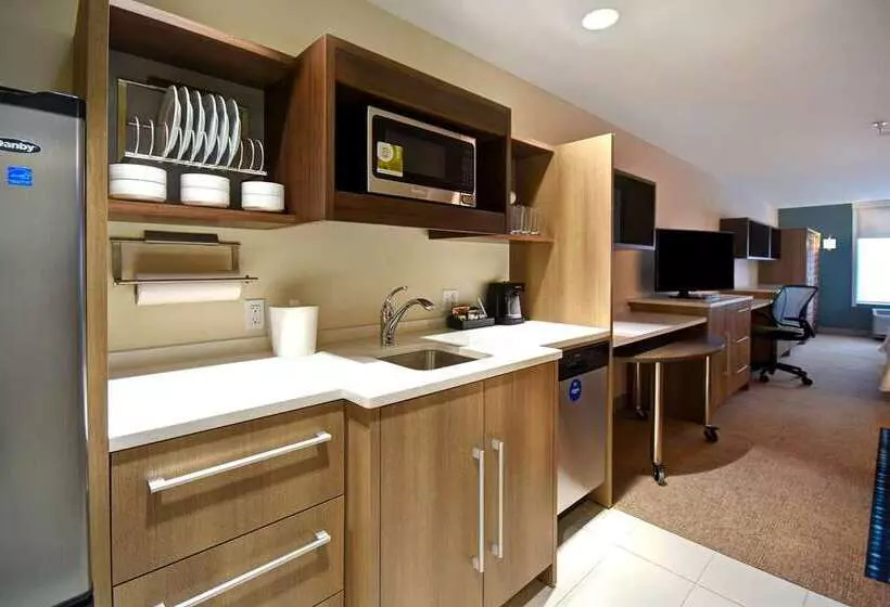 هتل Home2 Suites By Hilton Wichita Downtown Delano