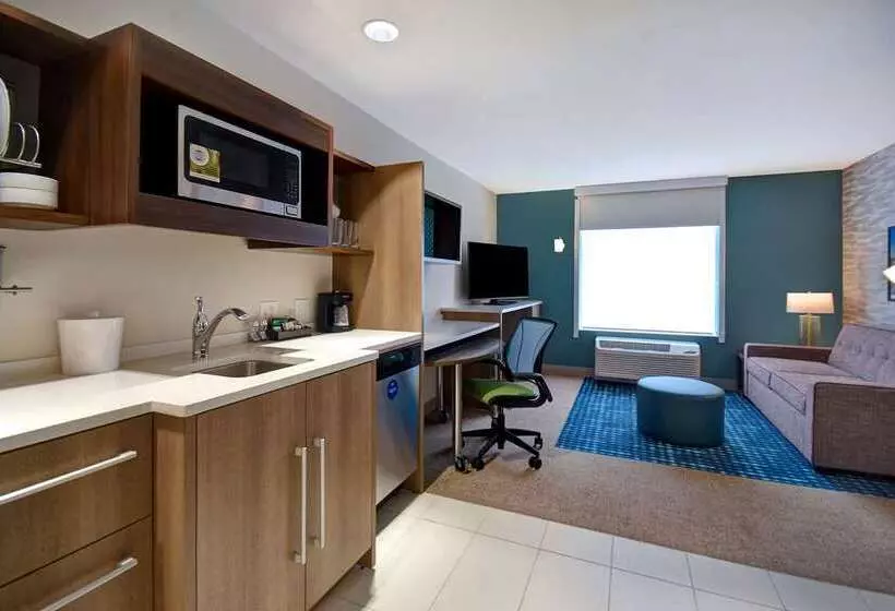 هتل Home2 Suites By Hilton Wichita Downtown Delano