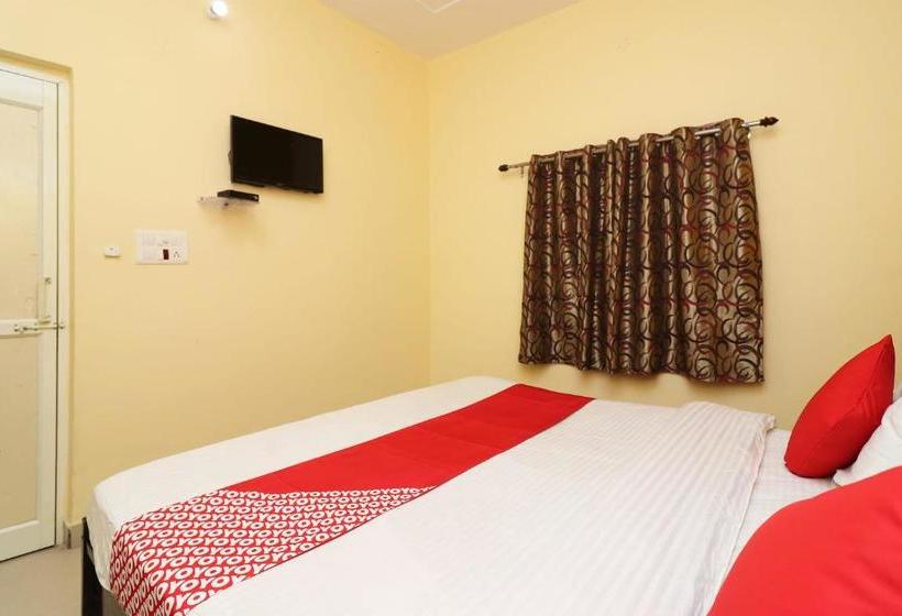 Hotel Oyo 29644 Royal