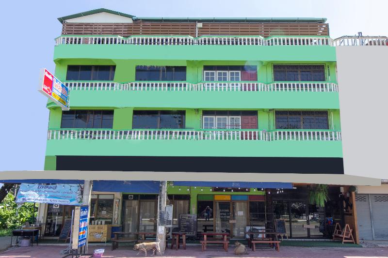 Hotel Oyo 75372 Flight Hut