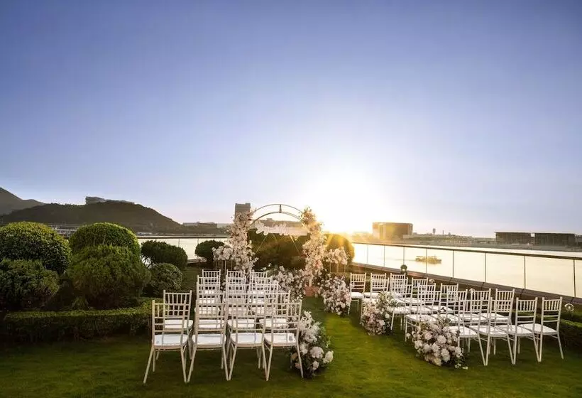 هتل Sheraton Hong Kong Tung Chung