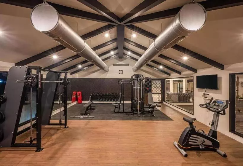 Hotelli Silver Waves Resort & Spa   Daman