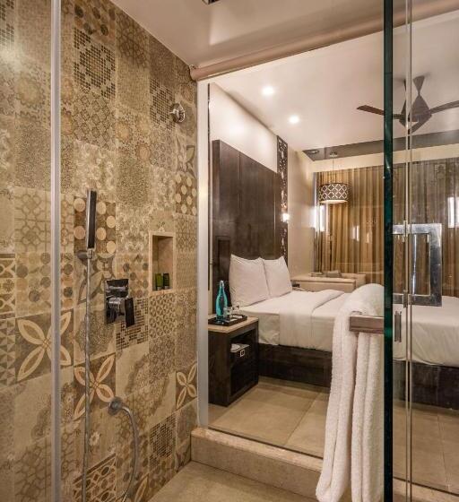 Hotel Silver Waves Resort & Spa Daman