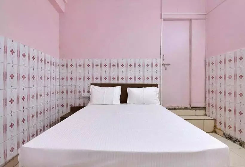 Hotelli Spot On 47639 Mahakal Lodge