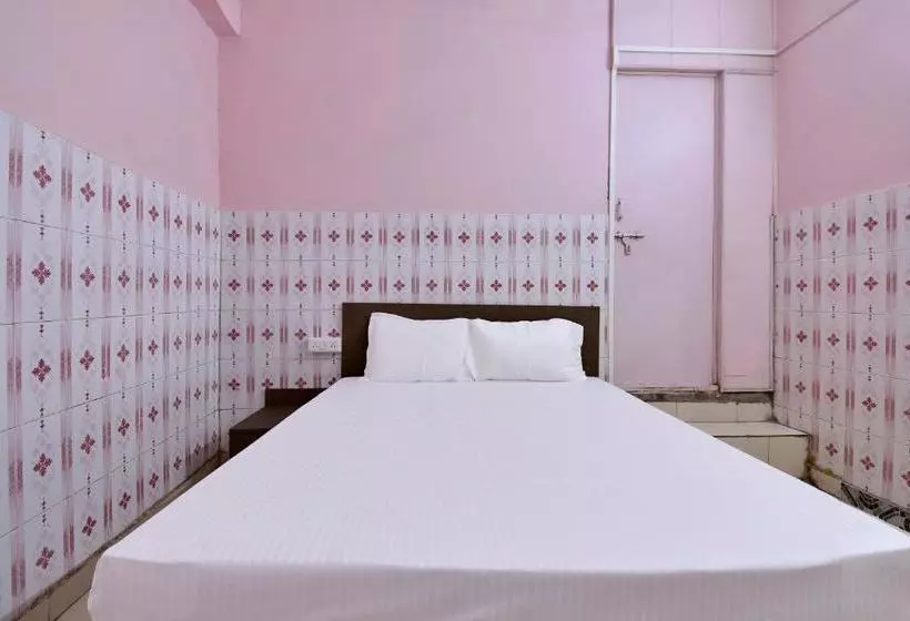 Hotelli Spot On 47639 Mahakal Lodge