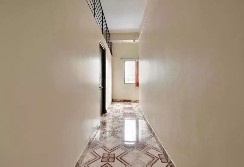 Hotelli Spot On 47639 Mahakal Lodge