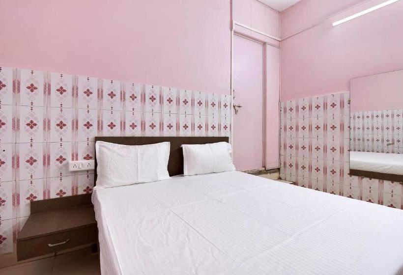 ホテル Spot On 47639 Mahakal Lodge