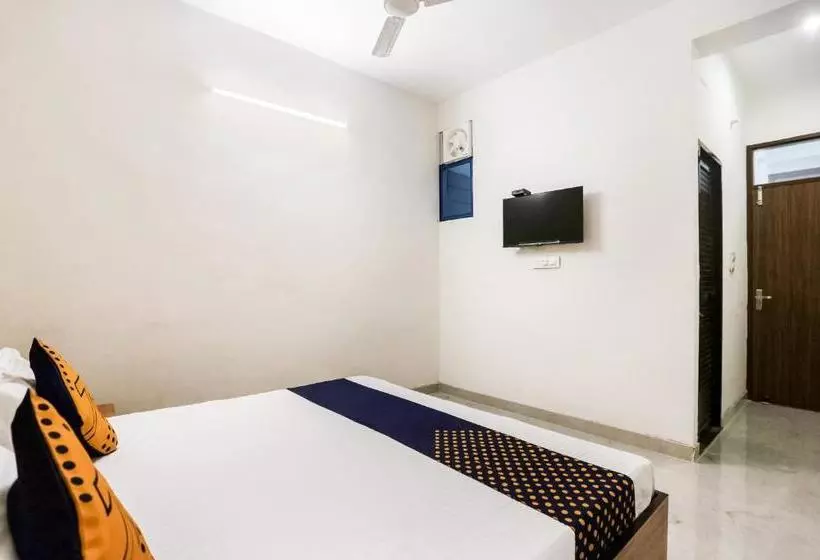 ホテル Spot On 75703  Rockford Inn