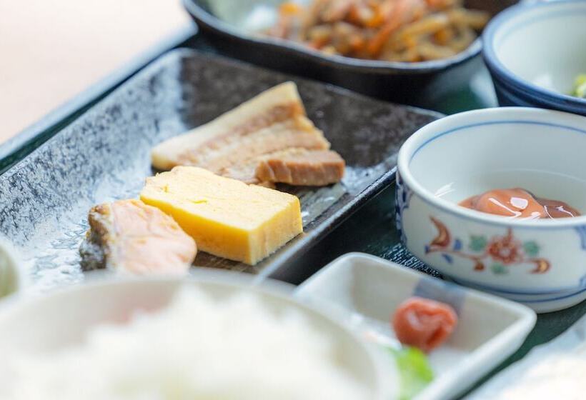 Рёкан Nayoro Onsen Sunpillar