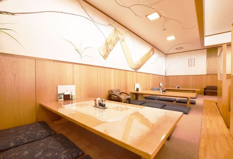 Рёкан Nayoro Onsen Sunpillar