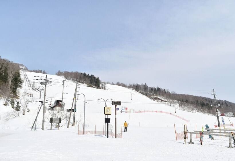Рёкан Nayoro Onsen Sunpillar