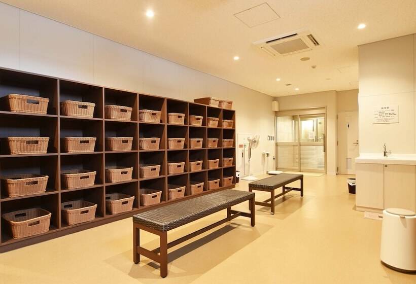 Рёкан Nayoro Onsen Sunpillar