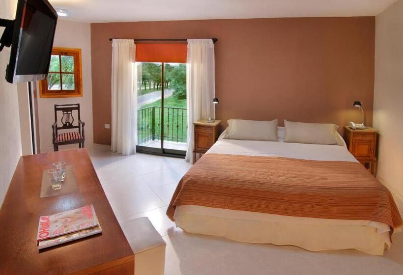 Общежитие La Cautiva