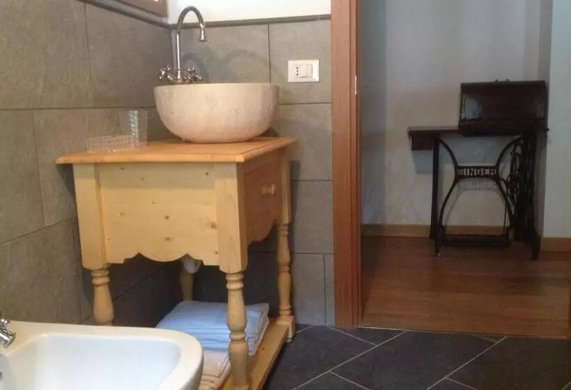 Aamiaismajoitus (B&B) Il Capriolo Felice   Agriturismo