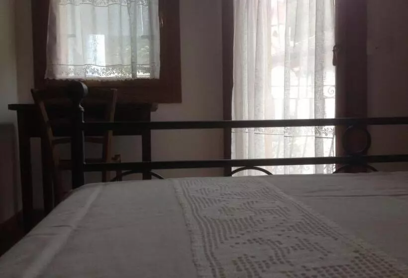 Aamiaismajoitus (B&B) Il Capriolo Felice   Agriturismo