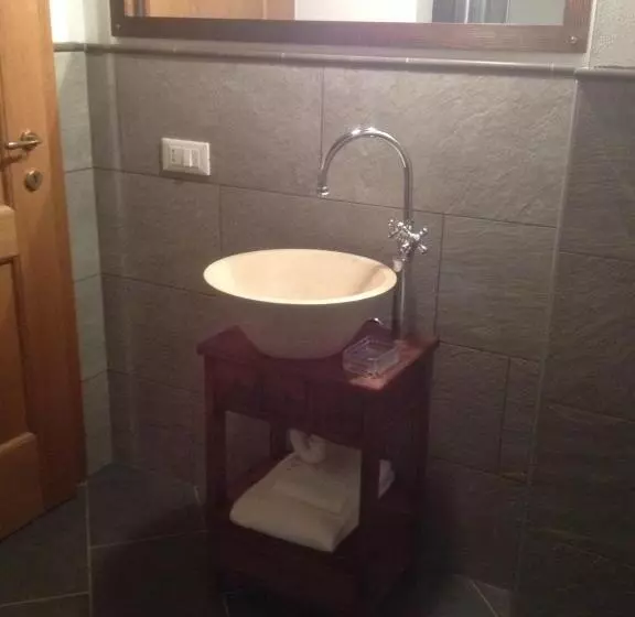 Aamiaismajoitus (B&B) Il Capriolo Felice   Agriturismo