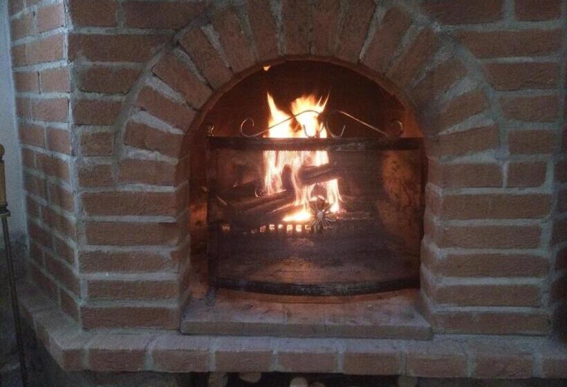 مبيت وإفطار Il Capriolo Felice Agriturismo