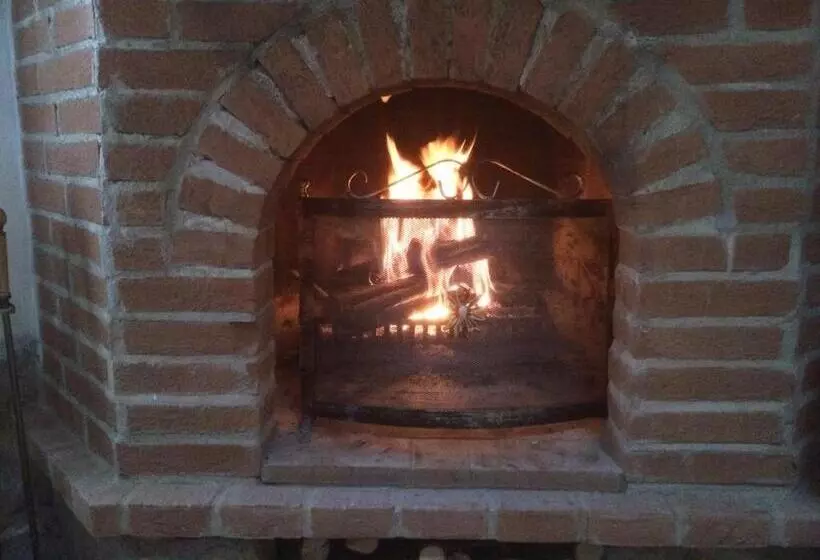 Aamiaismajoitus (B&B) Il Capriolo Felice   Agriturismo