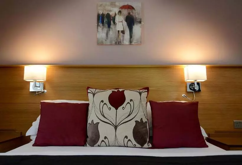 Aamiaismajoitus (B&B) The Birley Arms Hotel Warton