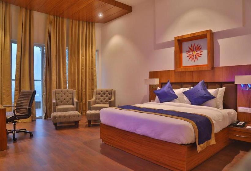 Отель Aveo By Amatra, Gateway To Corbett