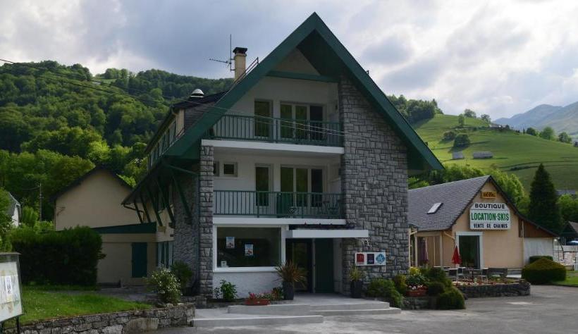 בית מלון כפרי Le Chalet